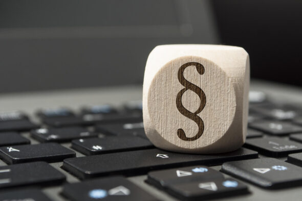 Read more about the article Odpowiedzialność cywilna za szkody spowodowane funkcjonowaniem sztucznej inteligencji – uwagi de lege lata i de lege ferenda – Polemika